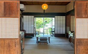 ゲストハウス　にじゅうよん
